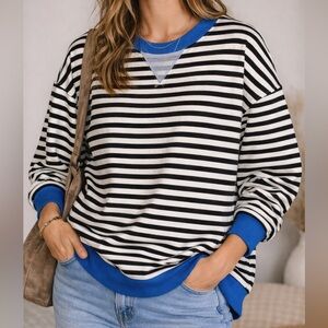 Women’s Black White Striped Oversized Knit Sweatshirt Blue Trim Relaxed Fit